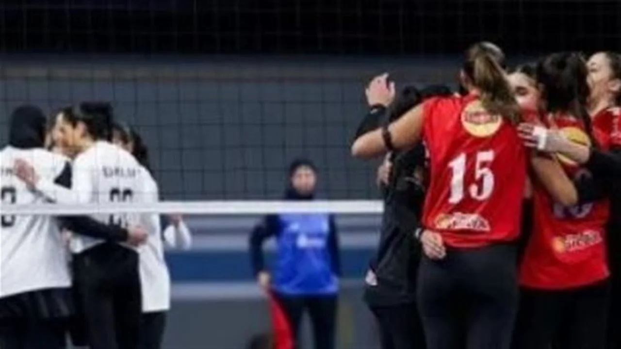بطل الطائرة الليلة.. موعد انطلاق مباراة القمة بين الأهلي والزمالك في النهائي